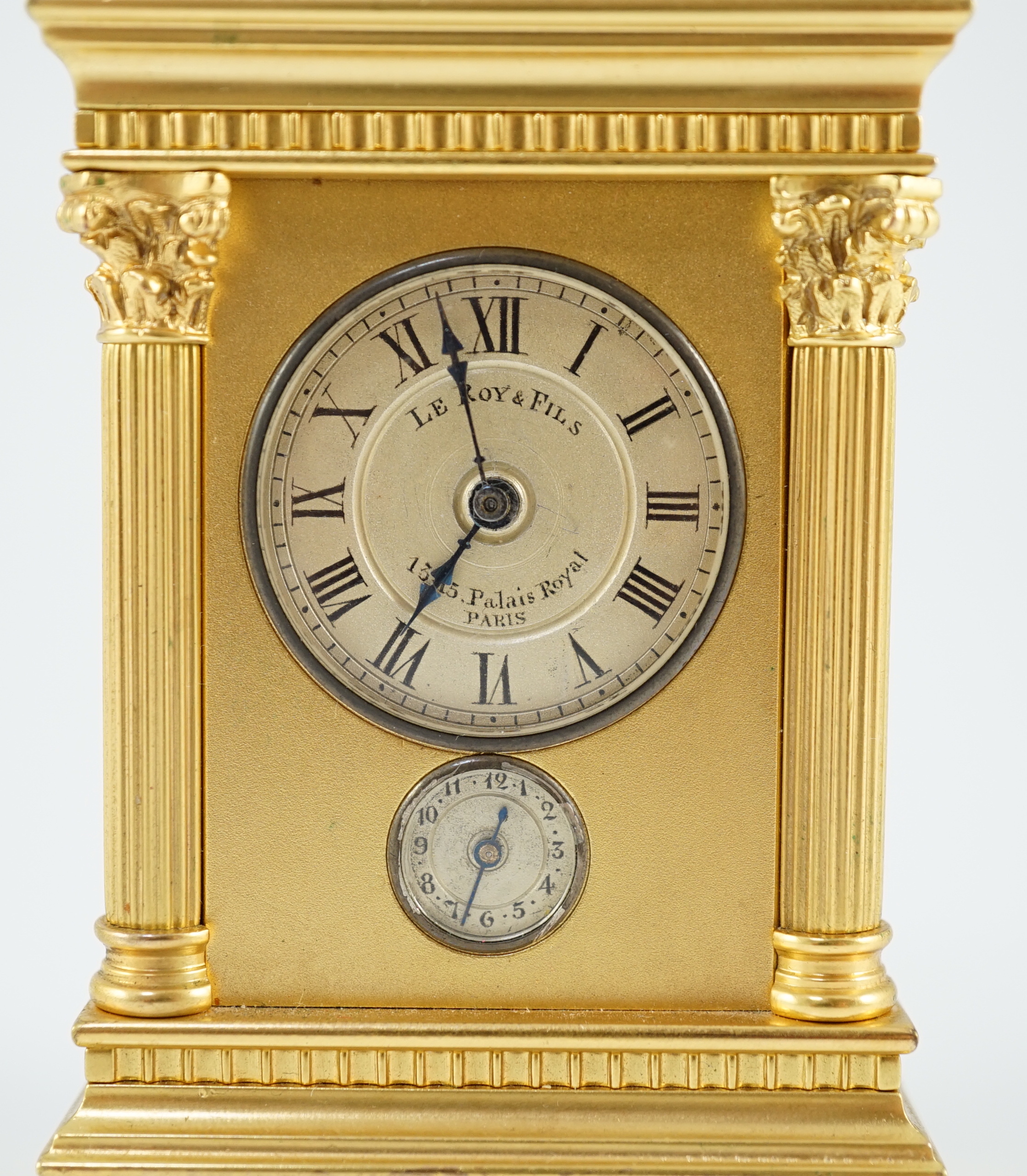 Le Roy & Fils, Palais Royal, Paris. A late 19th century French miniature hour repeating carriage alarm clock